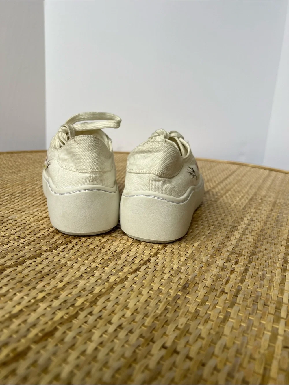 Project Cloud Bossy Ivory Floral Embroidered platform sneakers Lt Pink Yellow 6